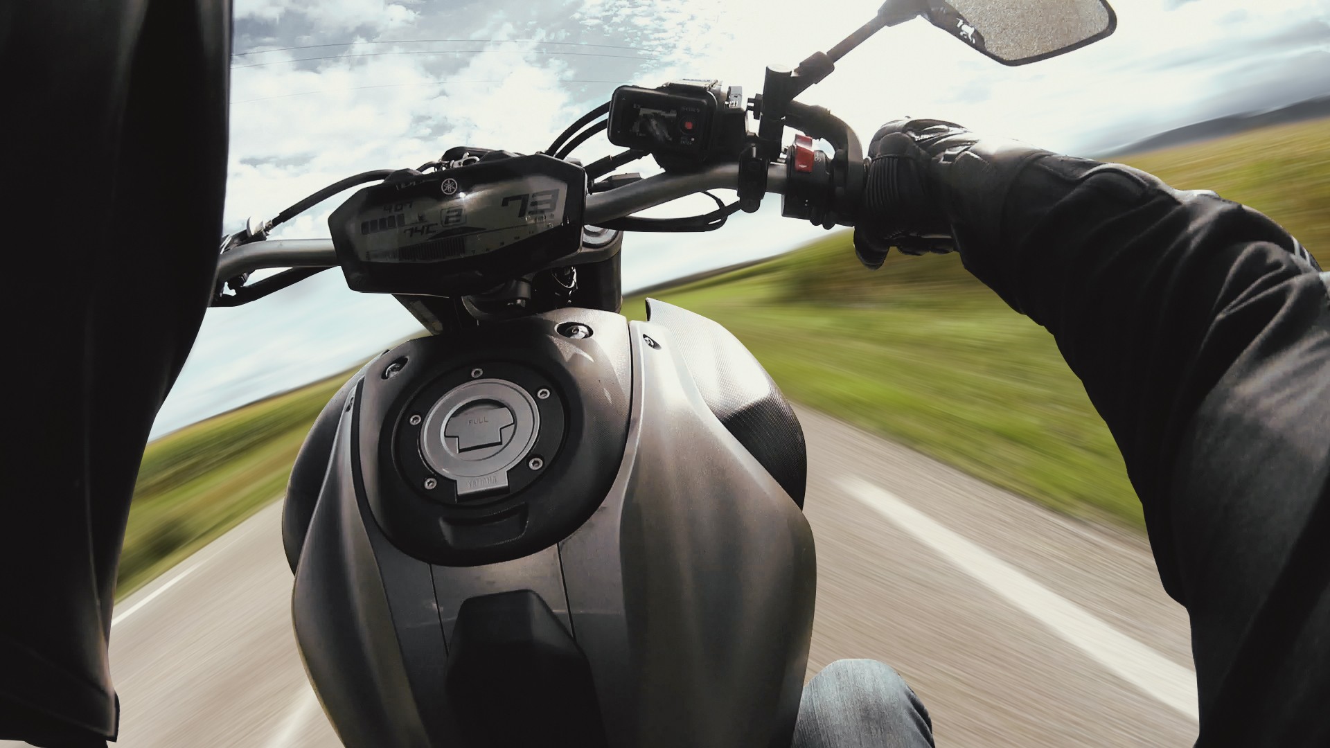 QuickShifter universel HealTech (iQSE) Essai et montage sur MT07